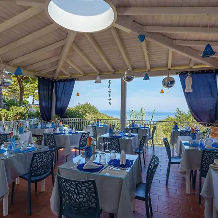 ホテル Hotel Sant'Andrea SantʼAndrea