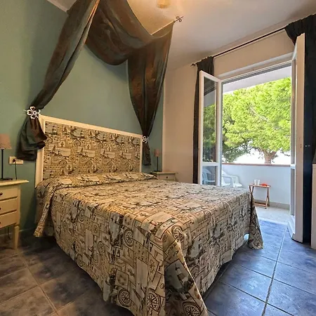 Hotel Sant'Andrea ホテル SantʼAndrea